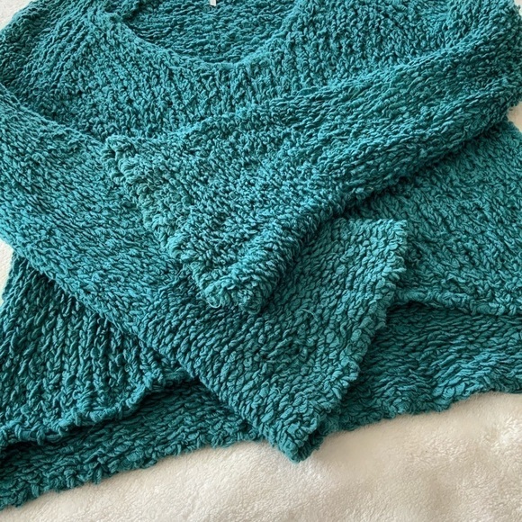 𝅺FREE People Womens Cropped Bell Sleeves Sweater - Picture 9 of 11